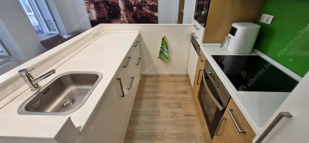 Kiadó albérlet 350000 Ft/hó áron: Budapest, V. kerület  Bihari János utca. Mérete: 40 nm, 2 szobás | Alberlet.hu - 6524806