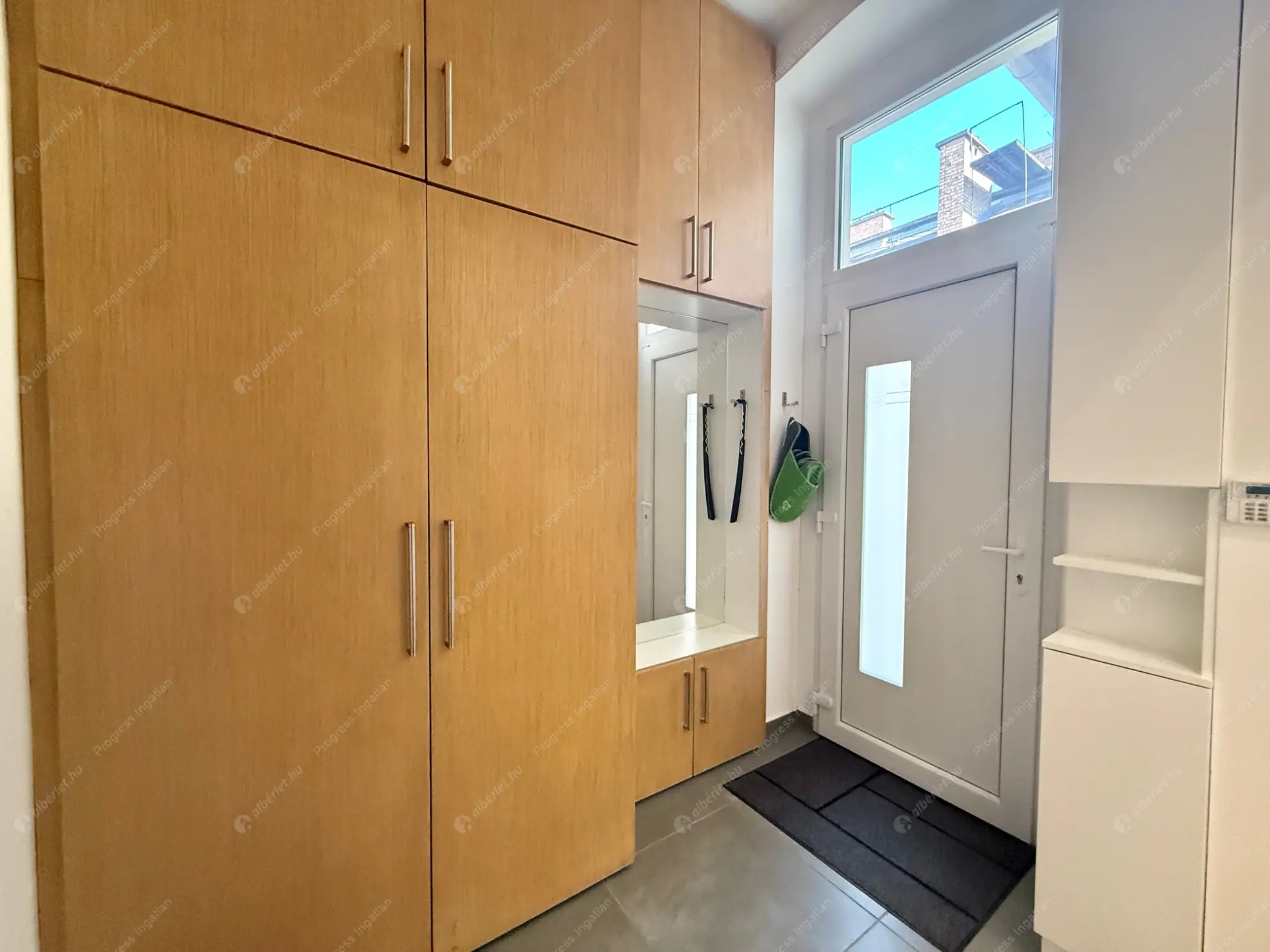 Kiadó albérlet 295000 Ft/hó áron: Budapest, V. kerület  Bihari János utca. Mérete: 40 nm, 2 szobás | Alberlet.hu - 6562102