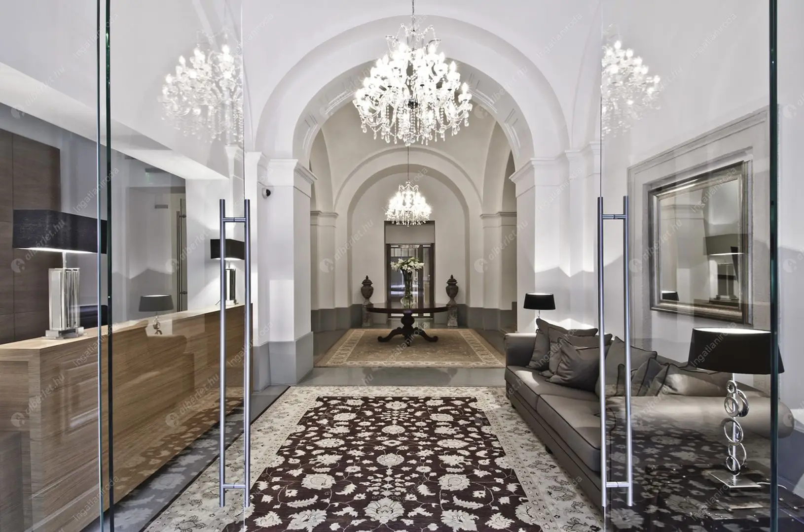 Kiadó albérlet 962000 Ft/hó áron: Budapest, V. kerület  Dorottya utca. Mérete: 95 nm, 3 szobás | Alberlet.hu - 5749609