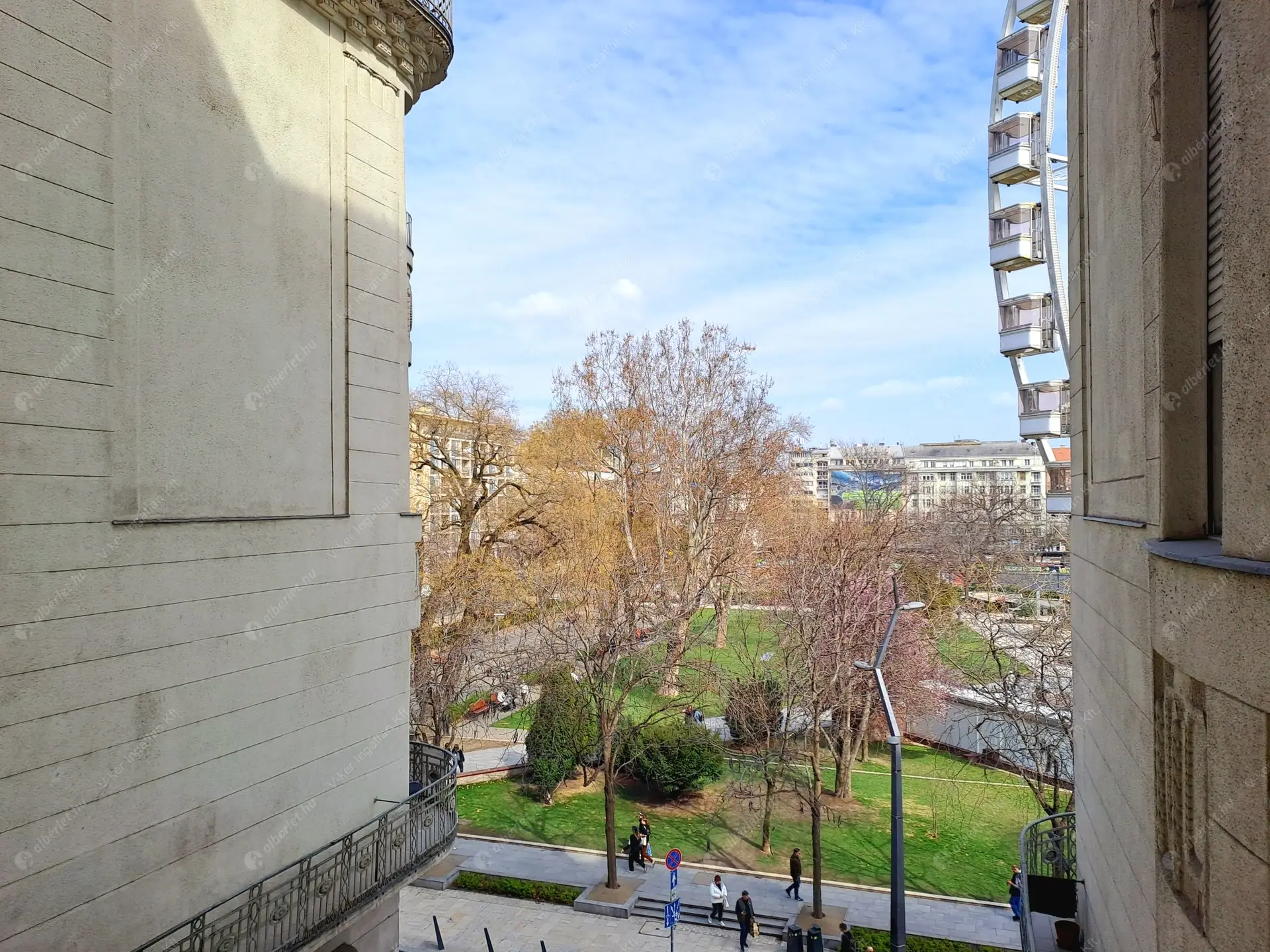 Kiadó albérlet 240000 Ft/hó áron: Budapest, V. kerület  Erzsébet tér. Mérete: 34 nm, 1 szobás | Alberlet.hu - 6434777