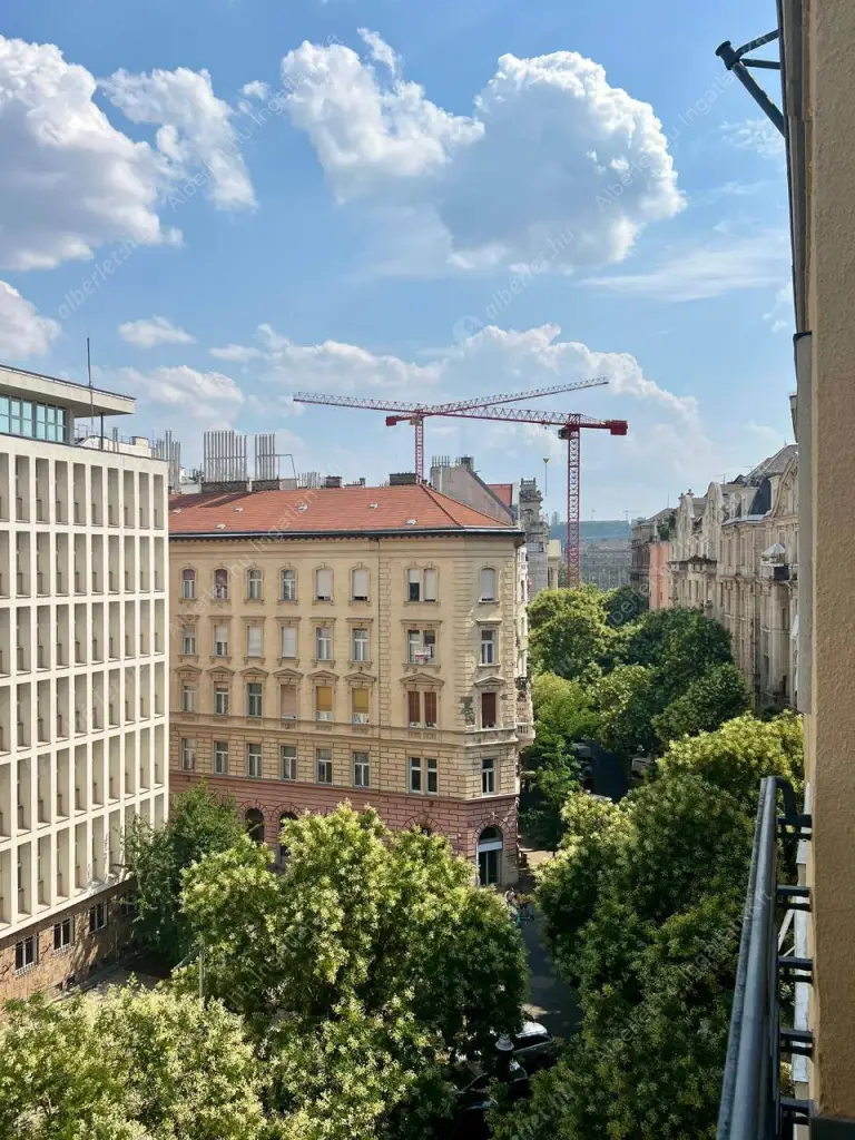 Kiadó albérlet 617000 Ft/hó áron: Budapest, V. kerület  Falk Miksa utca. Mérete: 100 nm, 3 szobás | Alberlet.hu - 6583401