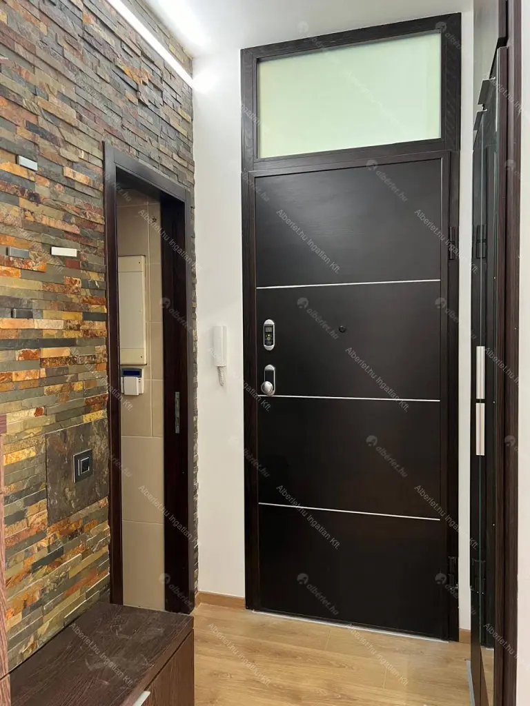 Kiadó albérlet 574000 Ft/hó áron: Budapest, V. kerület  Falk Miksa utca. Mérete: 100 nm, 3 szobás | Alberlet.hu - 6681777