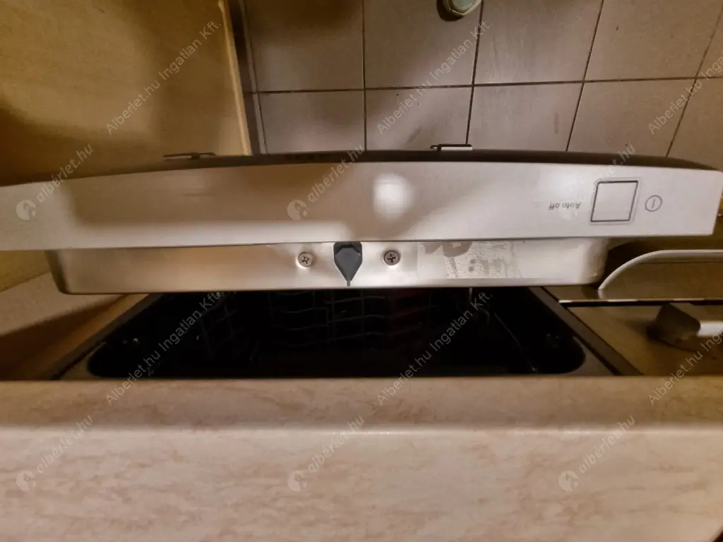 Kiadó albérlet 220000 Ft/hó áron: Budapest, V. kerület  Falk Miksa utca. Mérete: 31 nm, 1 szobás | Alberlet.hu - 6556537