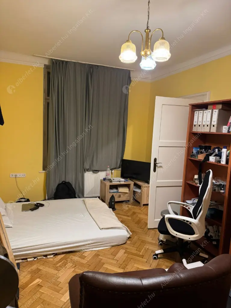 Kiadó albérlet 220000 Ft/hó áron: Budapest, V. kerület  Falk Miksa utca. Mérete: 31 nm, 1 szobás | Alberlet.hu - 6615358