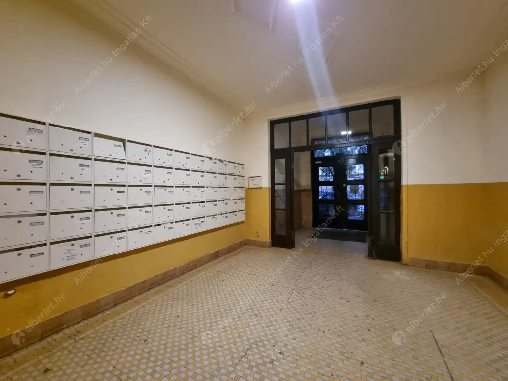 Kiadó albérlet 220000 Ft/hó áron: Budapest, V. kerület  Falk Miksa utca. Mérete: 31 nm, 1 szobás | Alberlet.hu - 6615361