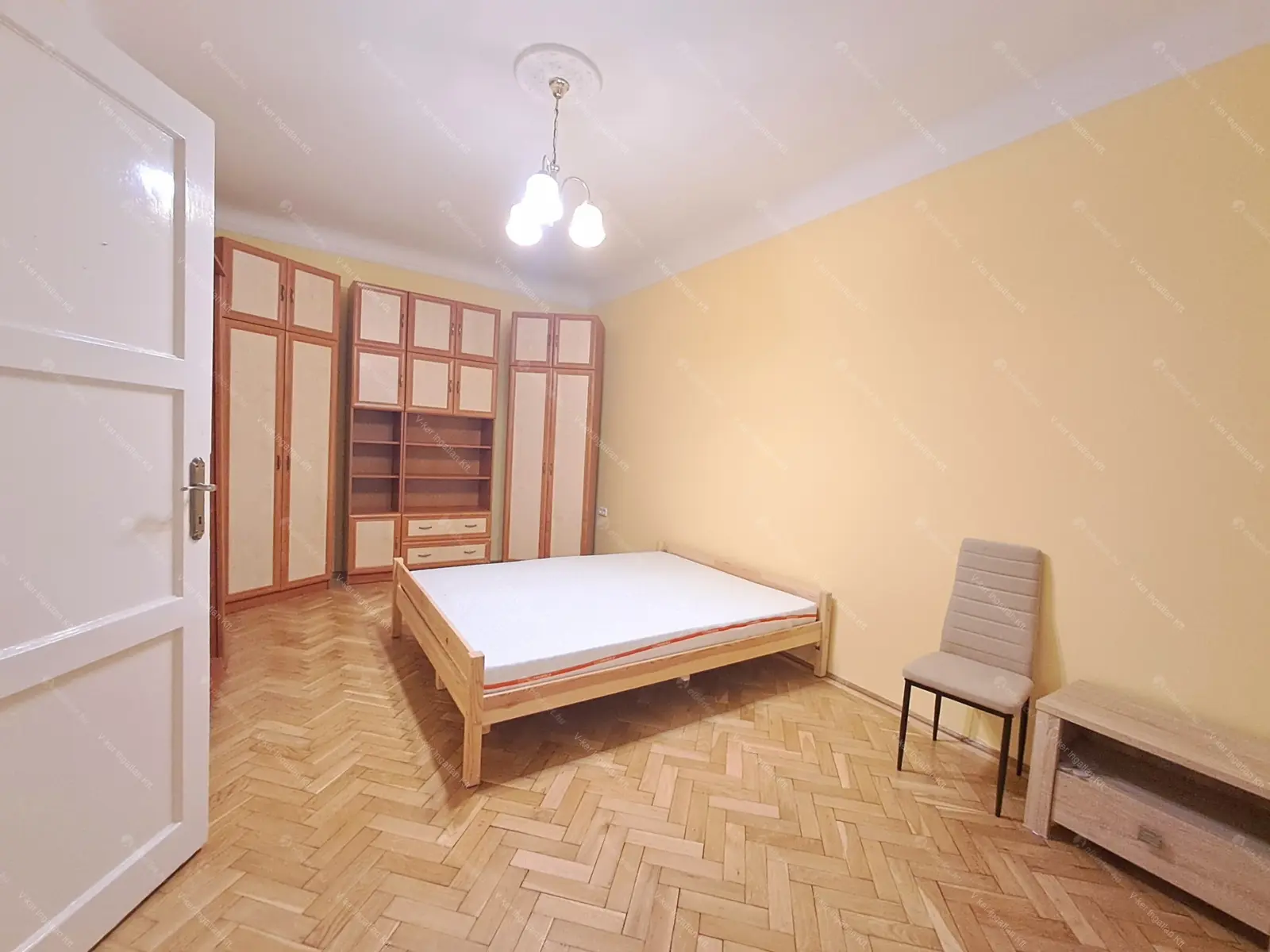 Kiadó albérlet 190000 Ft/hó áron: Budapest, V. kerület  Falk Miksa utca. Mérete: 33 nm, 1 szobás | Alberlet.hu - 6353293