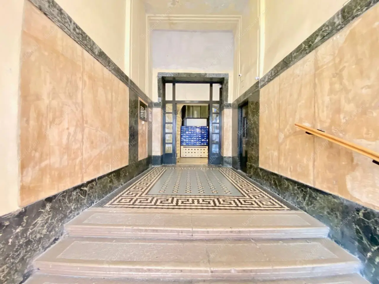 Kiadó albérlet 388000 Ft/hó áron: Budapest, V. kerület  Falk Miksa utca. Mérete: 54 nm, 2 szobás | Alberlet.hu - 6402427