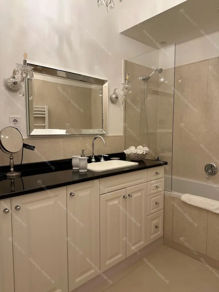 Kiadó albérlet 390000 Ft/hó áron: Budapest, V. kerület  Falk Miksa utca. Mérete: 59 nm, 2 szobás | Alberlet.hu - 6670880