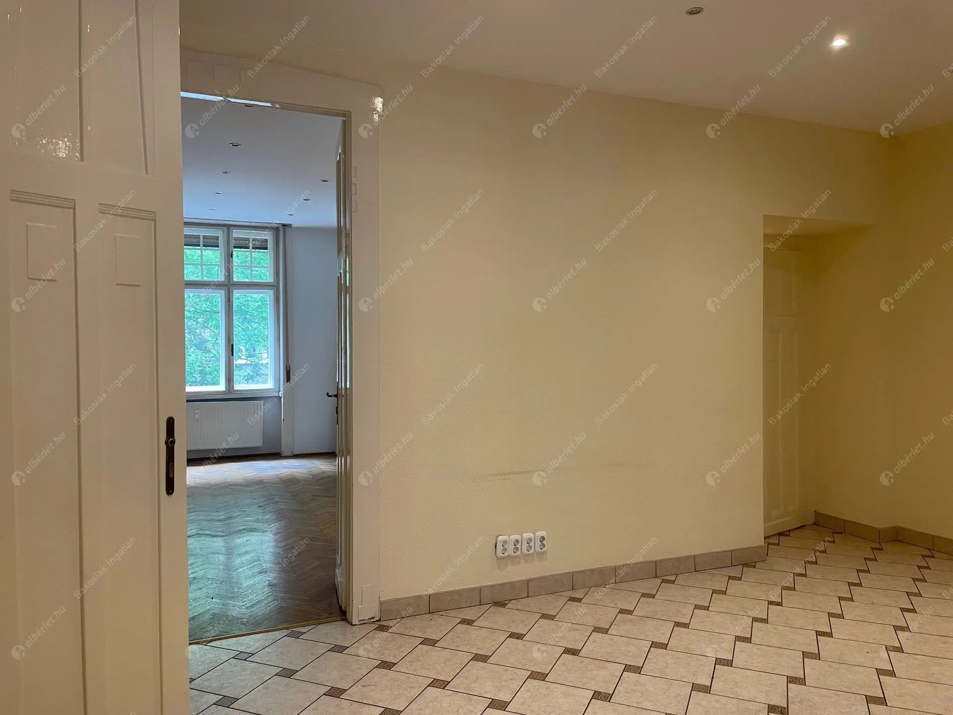 Kiadó albérlet 350000 Ft/hó áron: Budapest, V. kerület  Falk Miksa utca. Mérete: 80 nm, 3 szobás | Alberlet.hu - 6255019