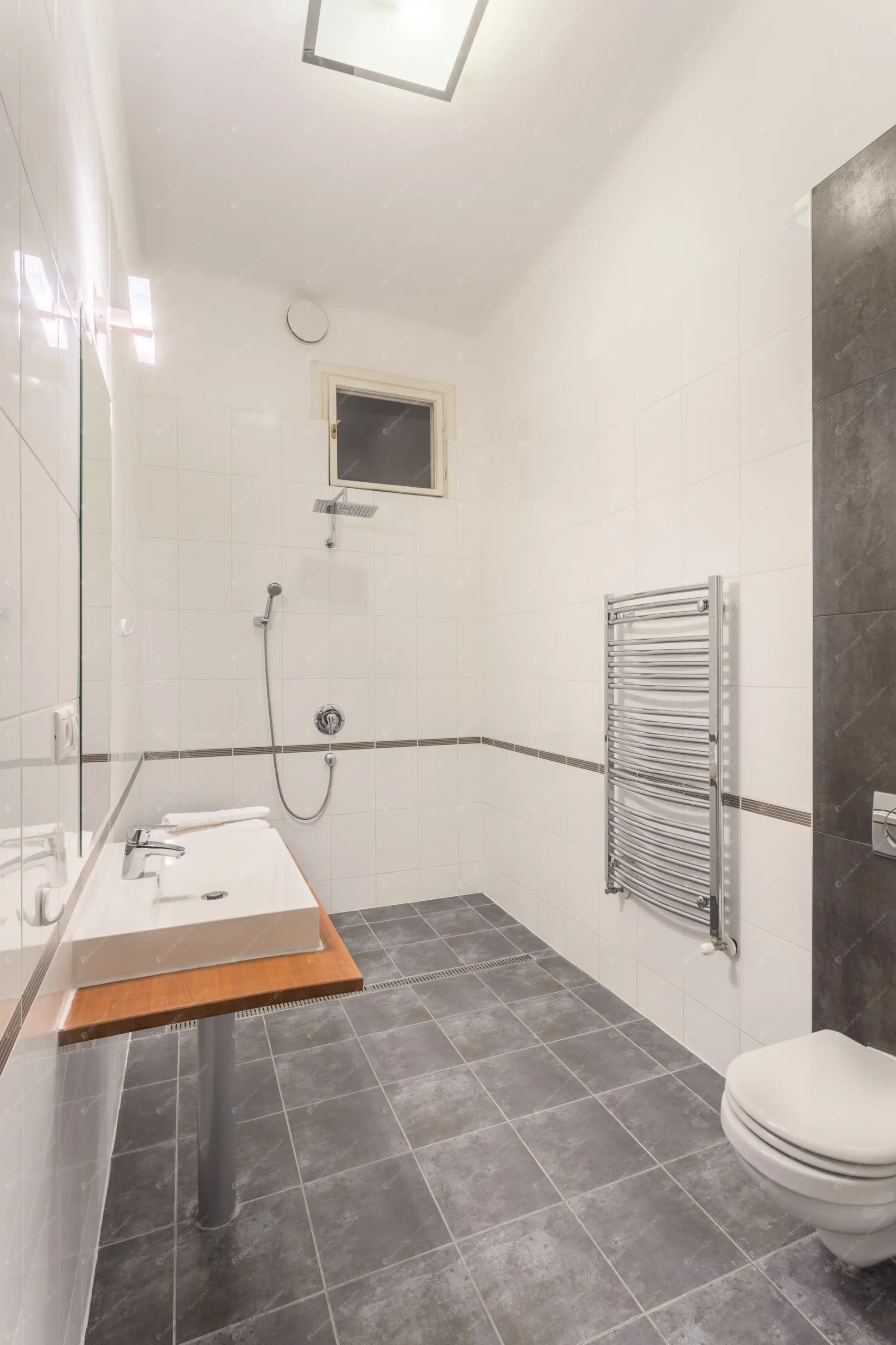 Kiadó albérlet 538000 Ft/hó áron: Budapest, V. kerület  Falk Miksa utca. Mérete: 90 nm, 3 szobás | Alberlet.hu - 6587921