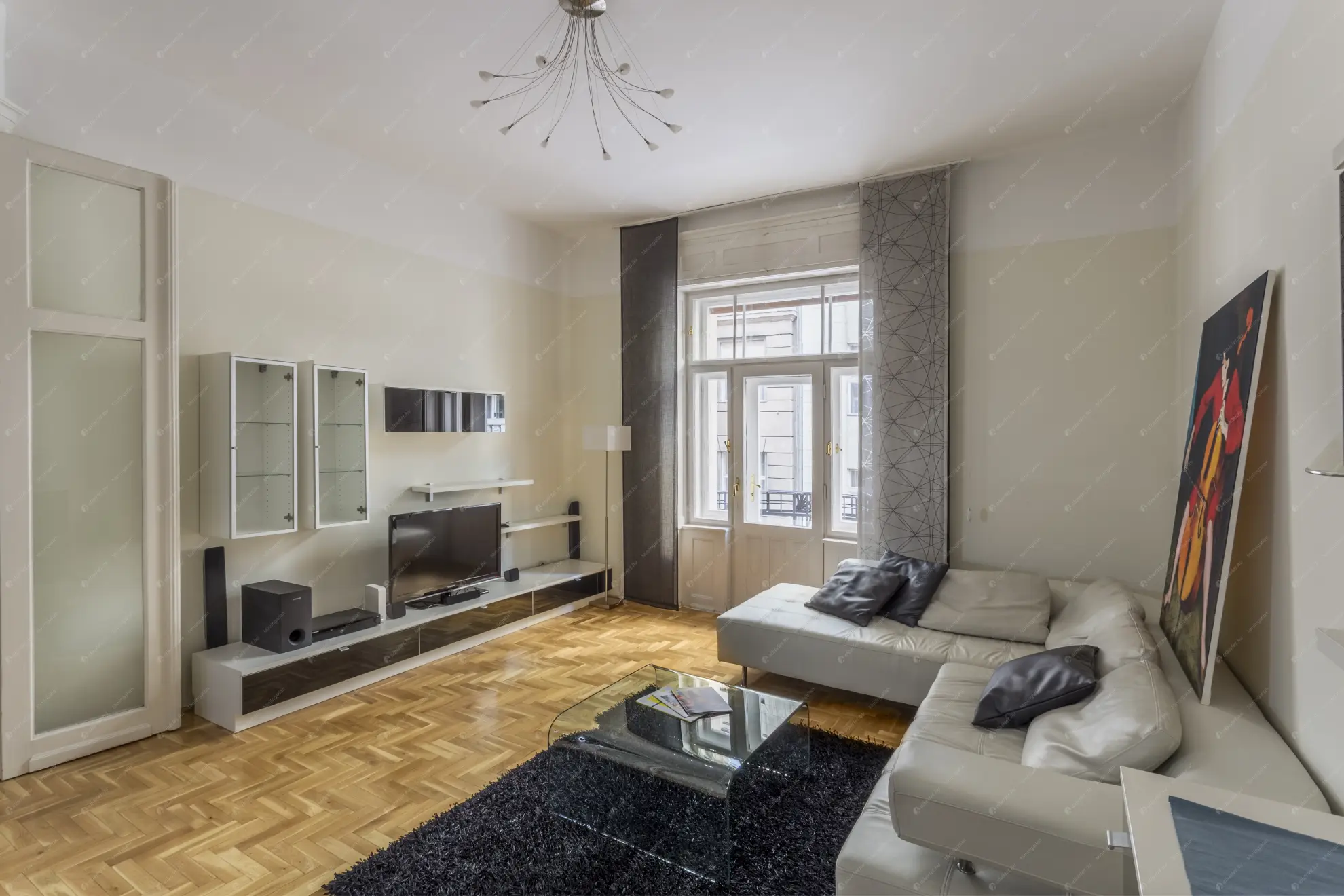 Kiadó albérlet 538000 Ft/hó áron: Budapest, V. kerület  Falk Miksa utca. Mérete: 90 nm, 3 szobás | Alberlet.hu - 6587927