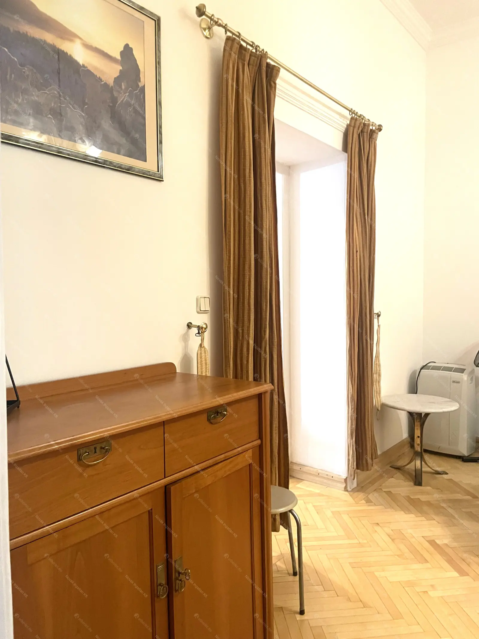 Kiadó albérlet 290000 Ft/hó áron: Budapest, V. kerület  Fehér Hajó utca. Mérete: 68 nm, 2 szobás | Alberlet.hu - 6650913