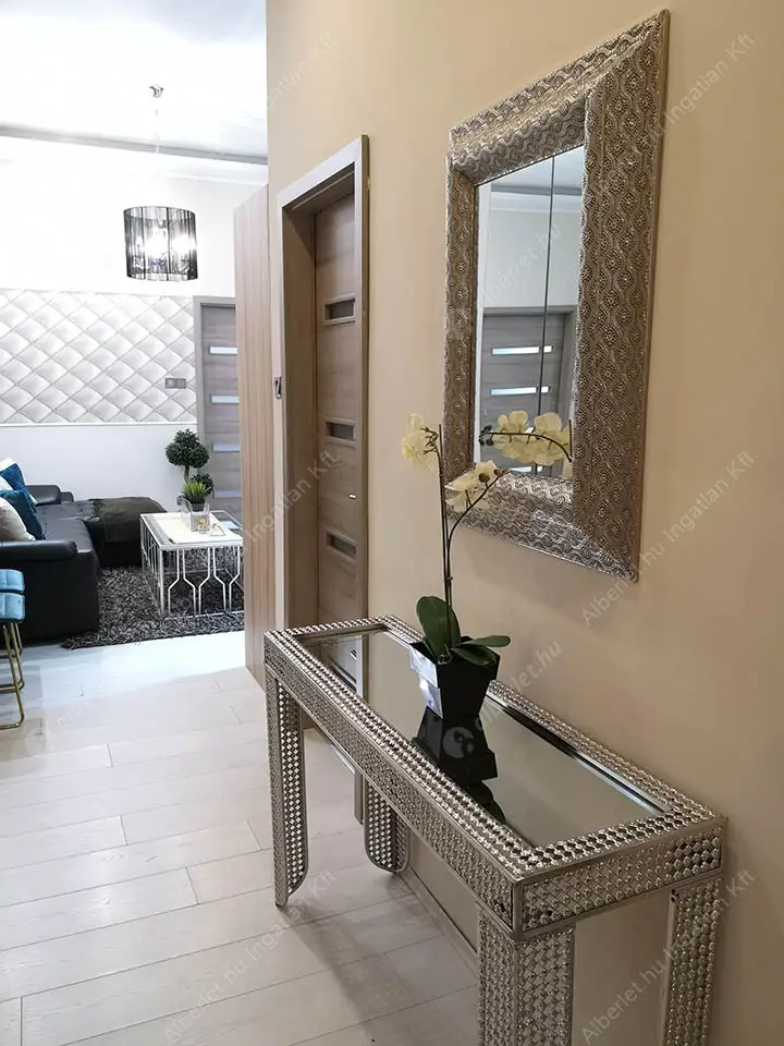 Kiadó albérlet 490000 Ft/hó áron: Budapest, V. kerület  Ferenciek tere. Mérete: 62 nm, 3 szobás | Alberlet.hu - 6520405