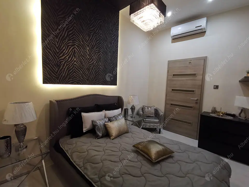 Kiadó albérlet 490000 Ft/hó áron: Budapest, V. kerület  Ferenciek tere. Mérete: 62 nm, 3 szobás | Alberlet.hu - 6625480