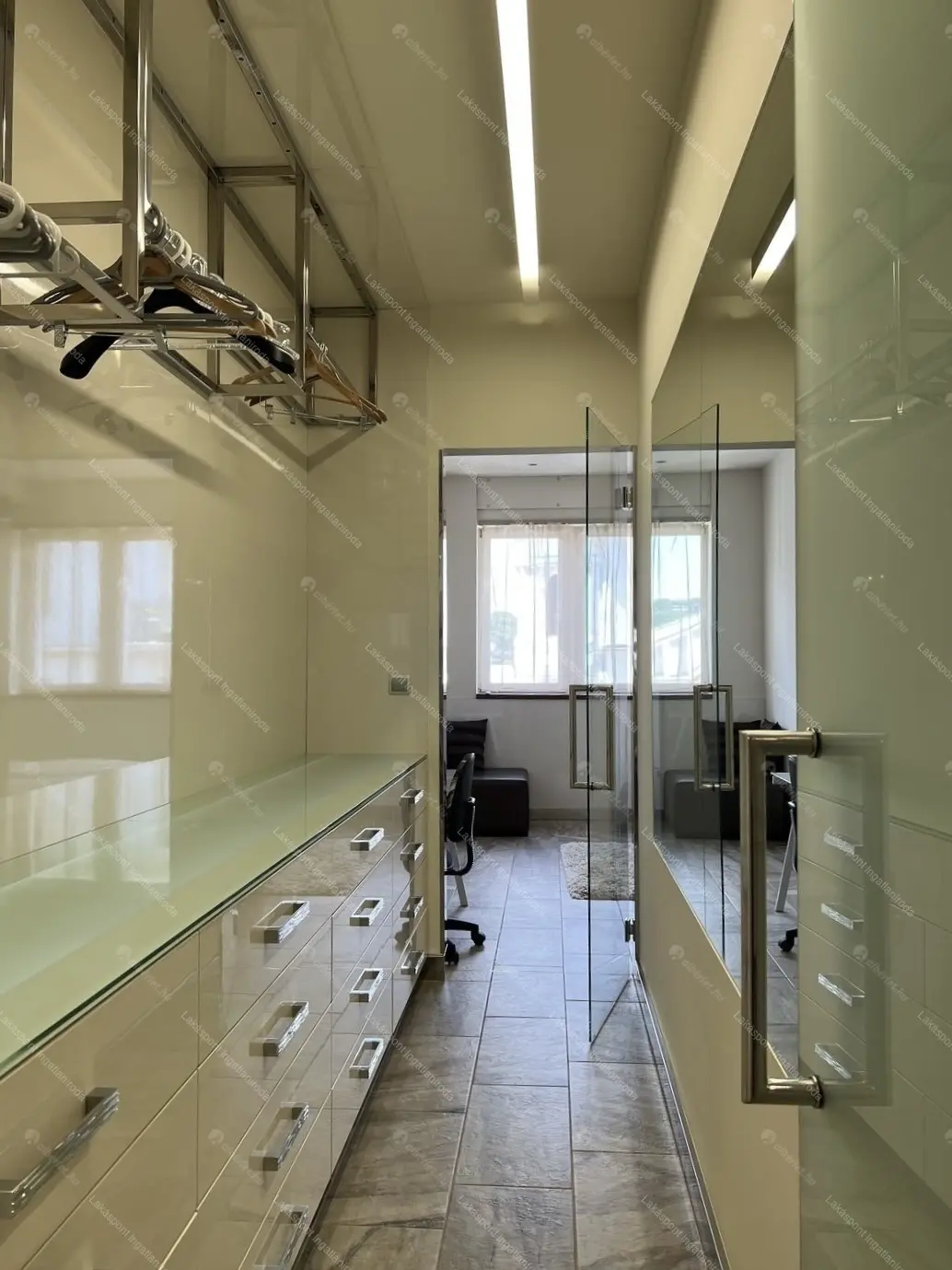 Kiadó albérlet 779000 Ft/hó áron: Budapest, V. kerület  Galamb utca. Mérete: 100 nm, 3 szobás | Alberlet.hu - 6685419