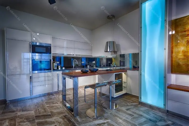 Kiadó albérlet 779000 Ft/hó áron: Budapest, V. kerület  Galamb utca. Mérete: 100 nm, 3 szobás | Alberlet.hu - 6685425