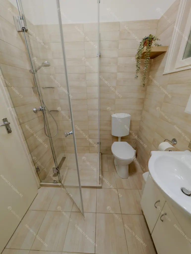 Kiadó albérlet 255000 Ft/hó áron: Budapest, V. kerület  Galamb utca. Mérete: 35 nm, 1 szobás | Alberlet.hu - 6702093