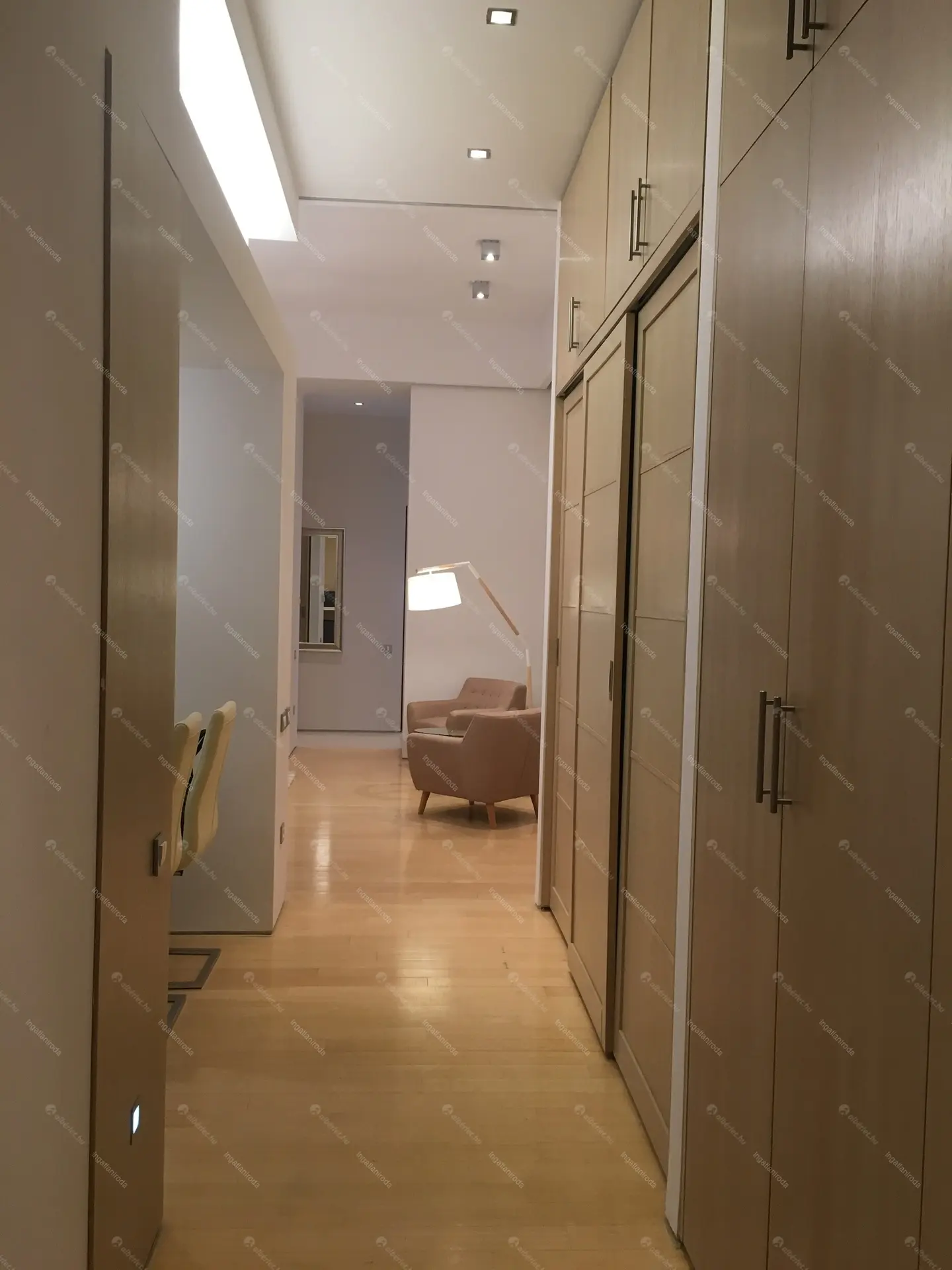 Kiadó albérlet 660000 Ft/hó áron: Budapest, V. kerület  Garibaldi utca. Mérete: 90 nm, 3 szobás | Alberlet.hu - 5749556