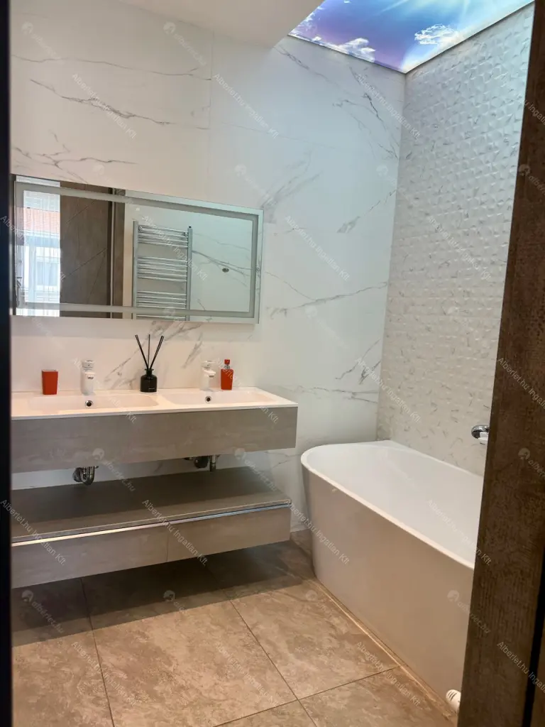 Kiadó albérlet 789000 Ft/hó áron: Budapest, V. kerület  Garibaldi utca. Mérete: 94 nm, 3 szobás | Alberlet.hu - 6684616