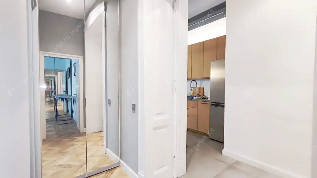 Kiadó albérlet 630000 Ft/hó áron: Budapest, V. kerület  Haris köz. Mérete: 75 nm, 3 szobás | Alberlet.hu - 6615425