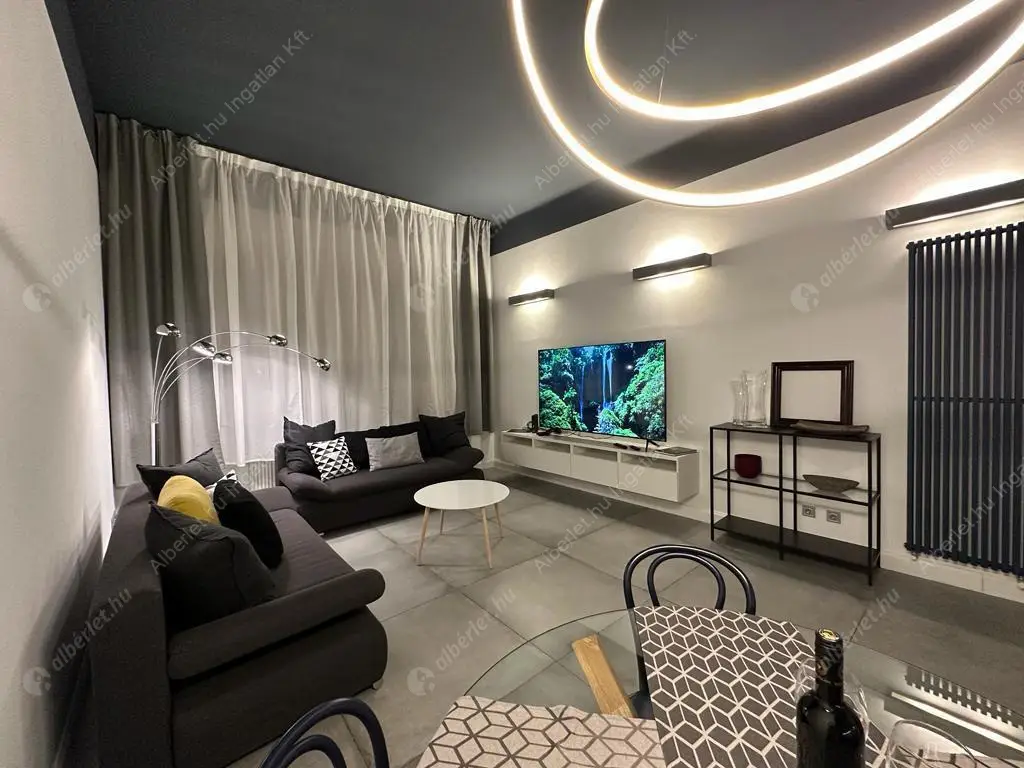 Kiadó albérlet 630000 Ft/hó áron: Budapest, V. kerület  Haris köz. Mérete: 75 nm, 3 szobás | Alberlet.hu - 6615428