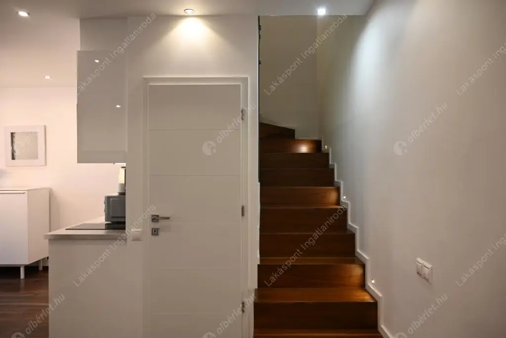 Kiadó albérlet 725000 Ft/hó áron: Budapest, V. kerület  Harmincad utca. Mérete: 100 nm, 4 szobás | Alberlet.hu - 6561571