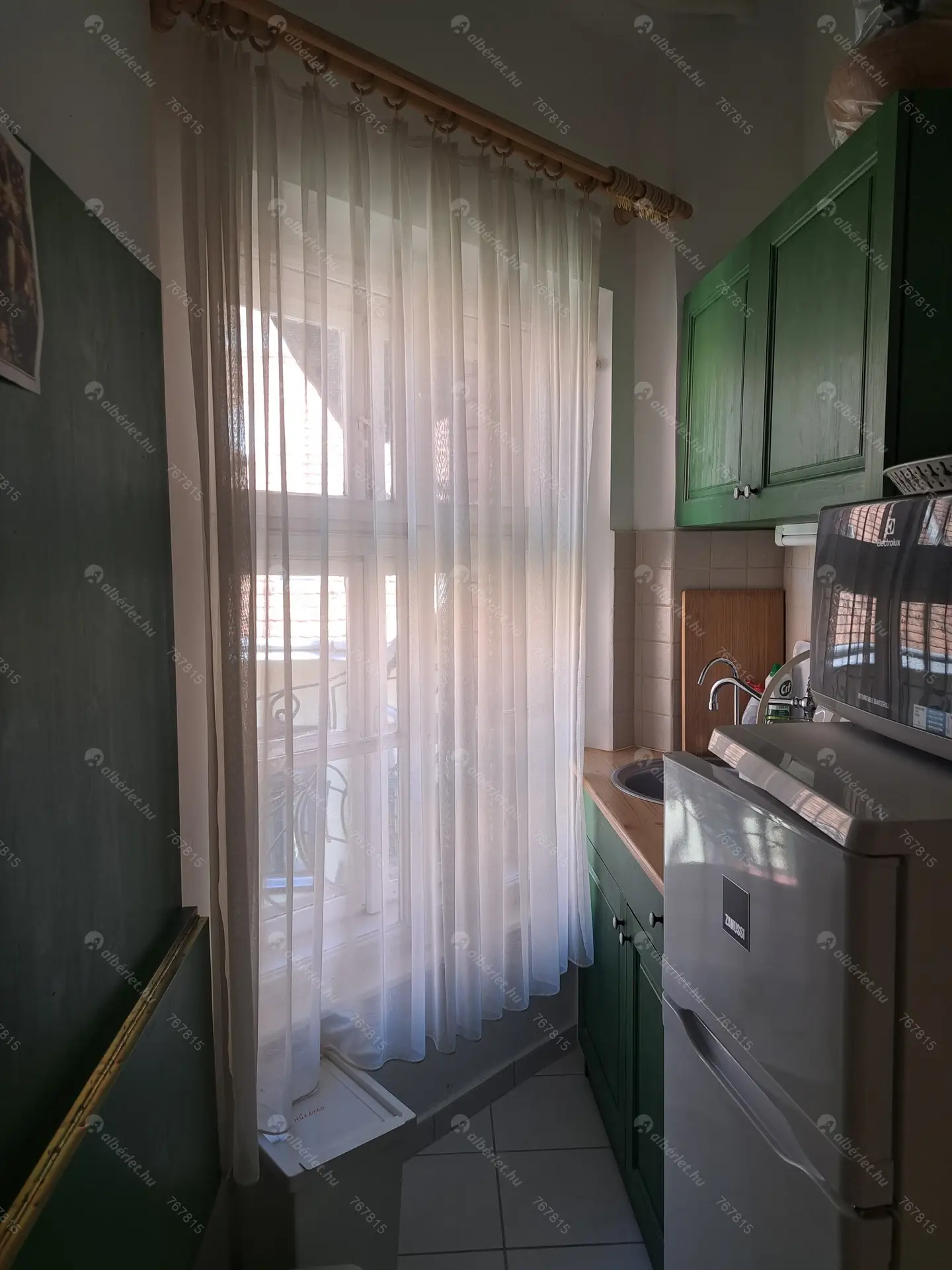 Kiadó albérlet 180000 Ft/hó áron: Budapest, V. kerület  Henszlmann Imre utca. Mérete: 25 nm, 1 szobás | Alberlet.hu - 6531301