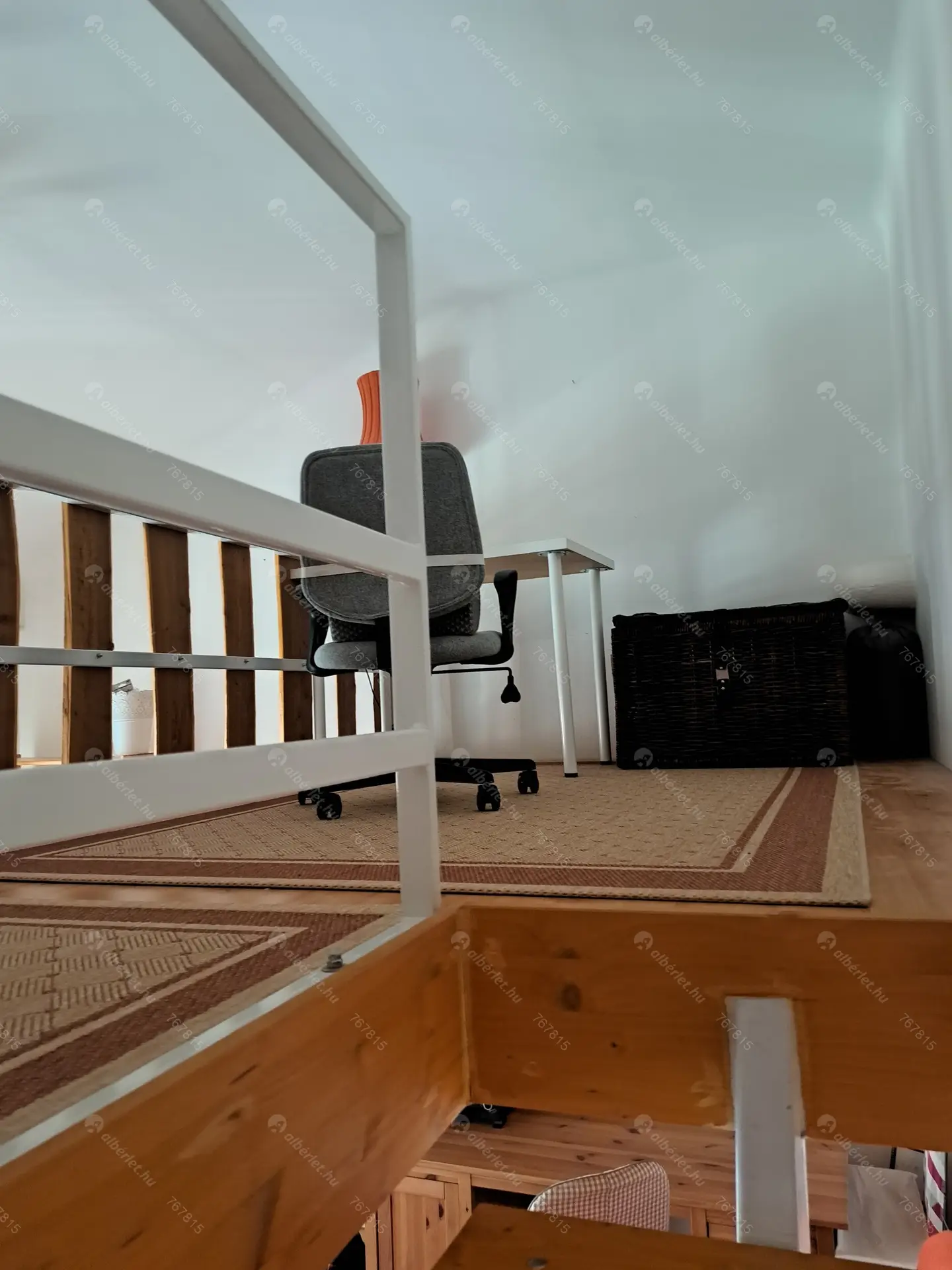 Kiadó albérlet 180000 Ft/hó áron: Budapest, V. kerület  Henszlmann Imre utca. Mérete: 25 nm, 1 szobás | Alberlet.hu - 6531310