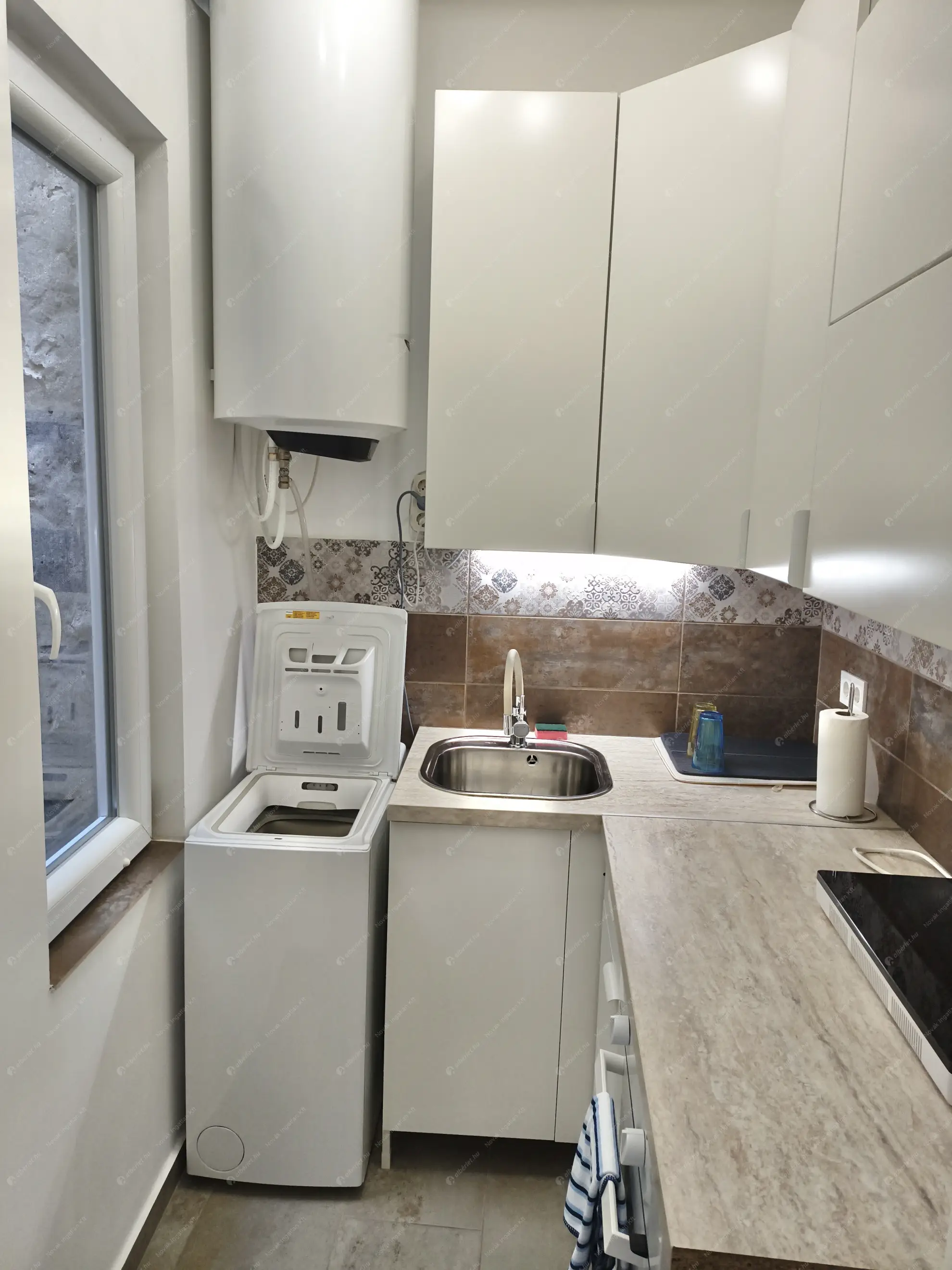 Kiadó albérlet 200000 Ft/hó áron: Budapest, V. kerület  Henszlmann Imre utca. Mérete: 28 nm, 1 szobás | Alberlet.hu - 6548996