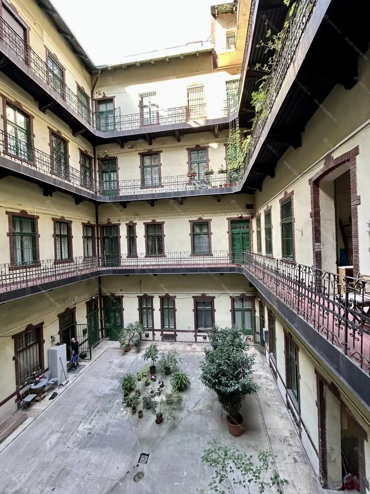 Kiadó albérlet 299000 Ft/hó áron: Budapest, V. kerület  Henszlmann Imre utca. Mérete: 50 nm, 2 szobás | Alberlet.hu - 6655792