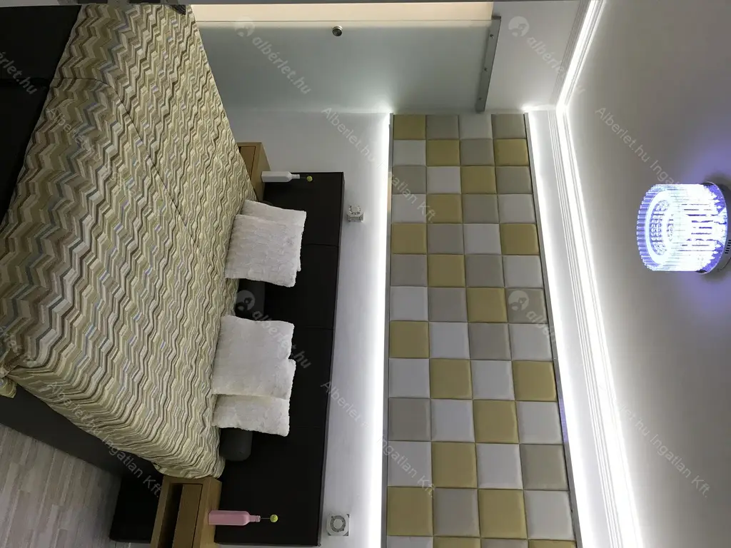 Kiadó albérlet 650000 Ft/hó áron: Budapest, V. kerület  Hercegprímás utca. Mérete: 67 nm, 3 szobás | Alberlet.hu - 3943653