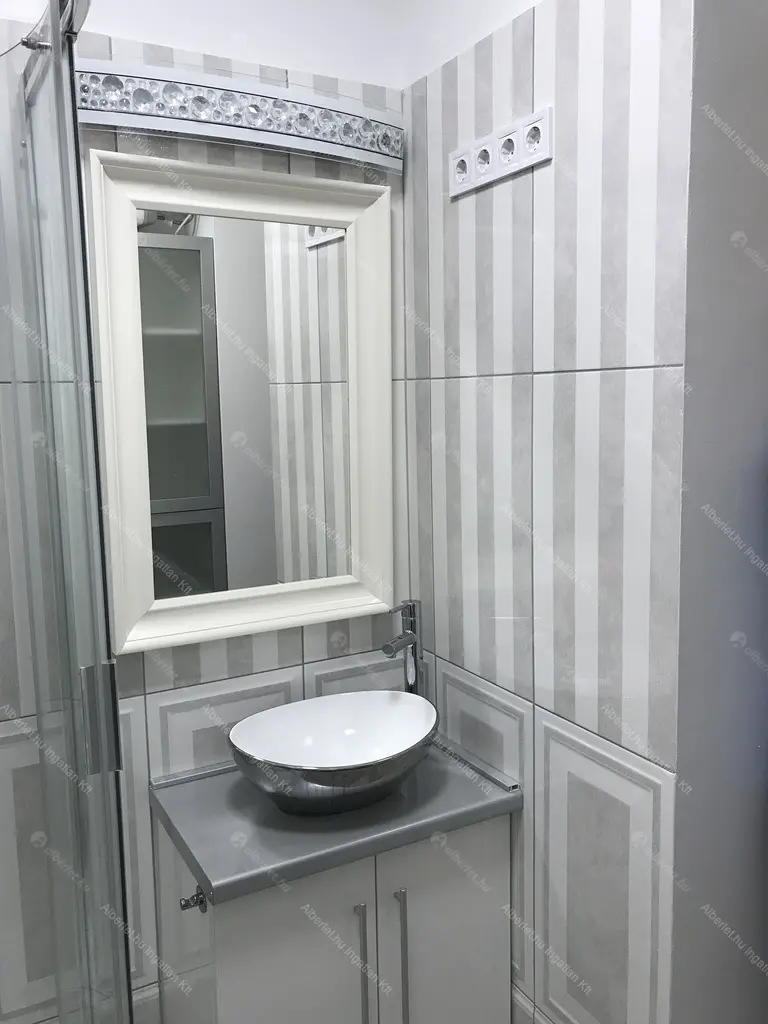 Kiadó albérlet 600000 Ft/hó áron: Budapest, V. kerület  Hercegprímás utca. Mérete: 67 nm, 3 szobás | Alberlet.hu - 6681571