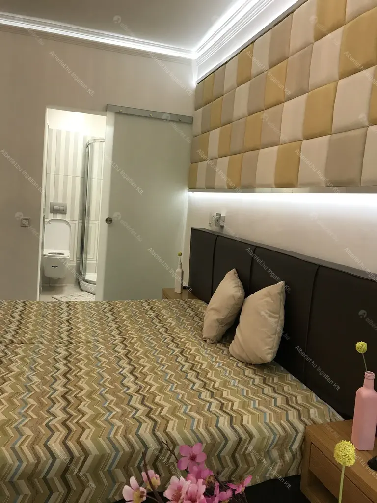 Kiadó albérlet 600000 Ft/hó áron: Budapest, V. kerület  Hercegprímás utca. Mérete: 67 nm, 3 szobás | Alberlet.hu - 6681573