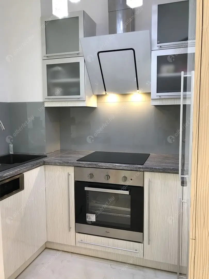 Kiadó albérlet 650000 Ft/hó áron: Budapest, V. kerület  Hercegprímás utca. Mérete: 67 nm, 1 szobás | Alberlet.hu - 6110001