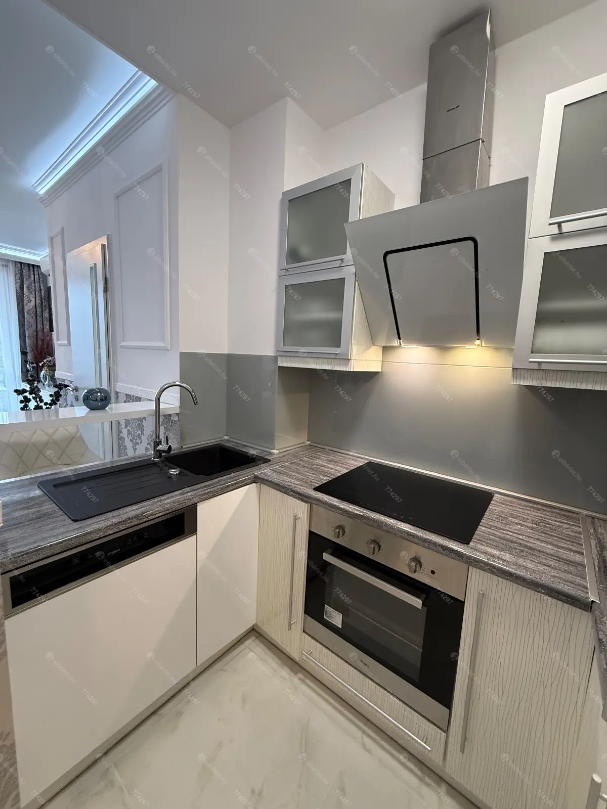 Kiadó albérlet 600000 Ft/hó áron: Budapest, V. kerület  Hercegprímás utca. Mérete: 67 nm, 3 szobás | Alberlet.hu - 6646802