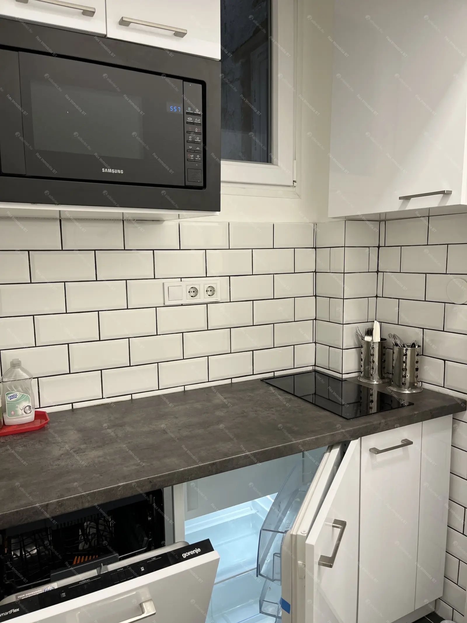 Kiadó albérlet 195000 Ft/hó áron: Budapest, V. kerület  Honvéd . Mérete: 37 nm, 1 szobás | Alberlet.hu - 6675446