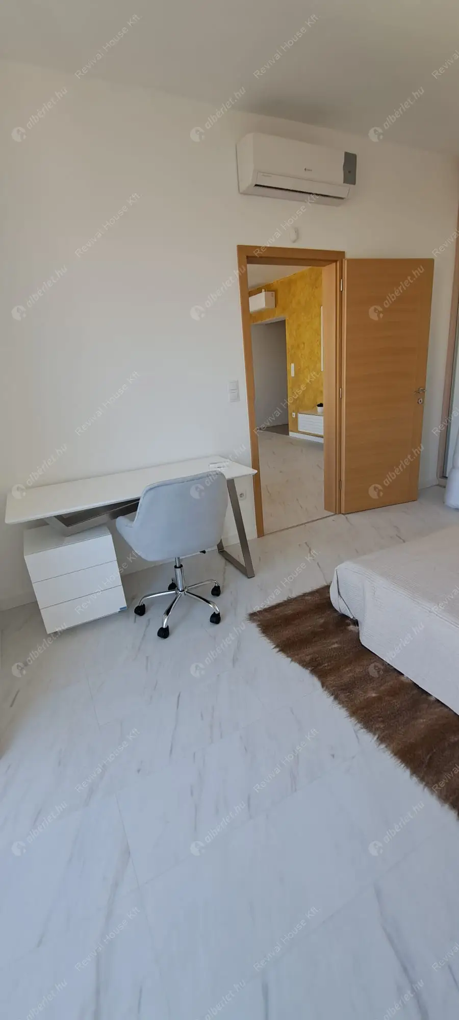 Kiadó albérlet 550000 Ft/hó áron: Budapest, V. kerület  Honvéd tér. Mérete: 83 nm, 3 szobás | Alberlet.hu - 6586801