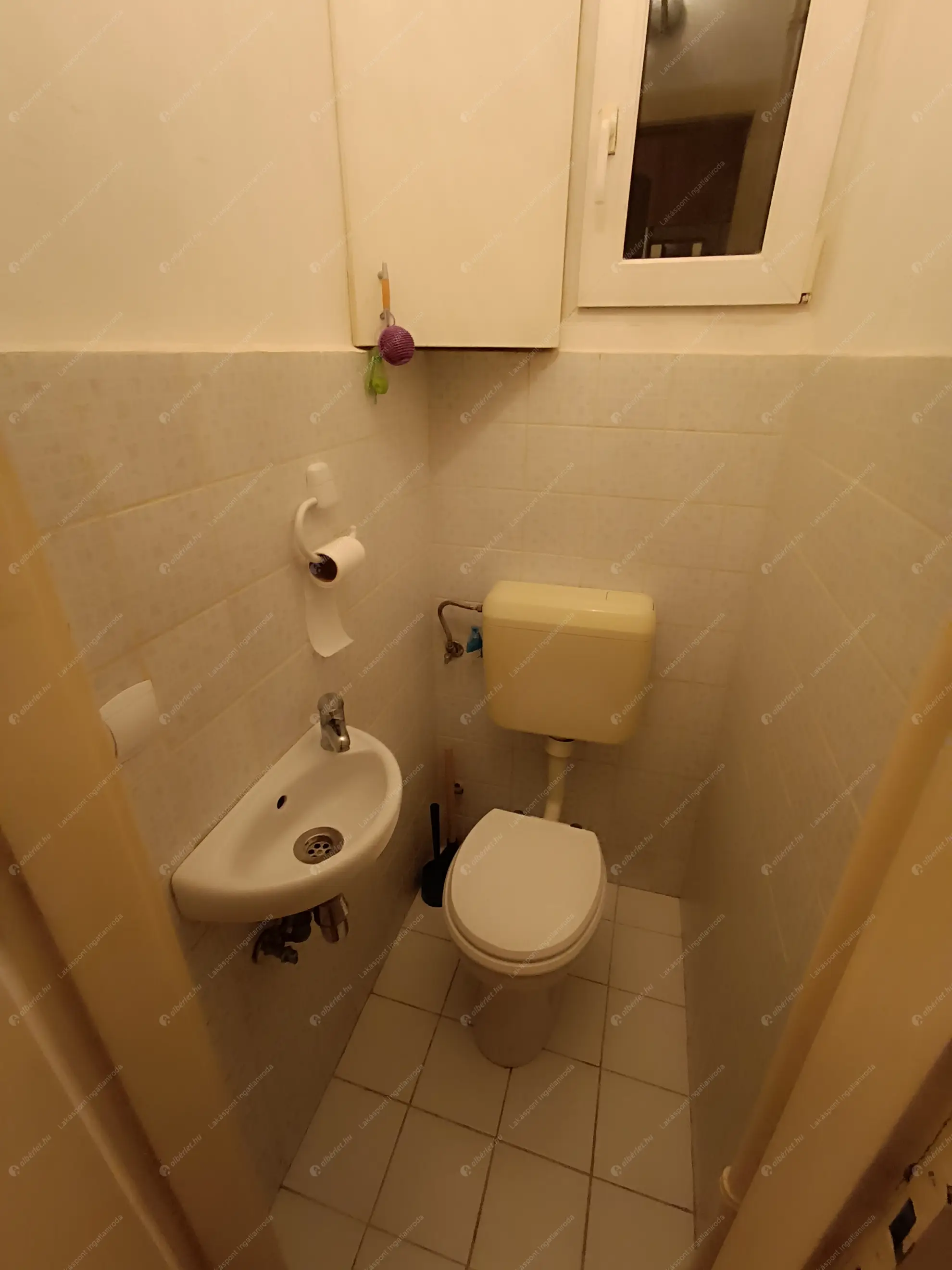 Kiadó albérlet 200000 Ft/hó áron: Budapest, V. kerület  Honvéd utca. Mérete: 31 nm, 1 szobás | Alberlet.hu - 6622573