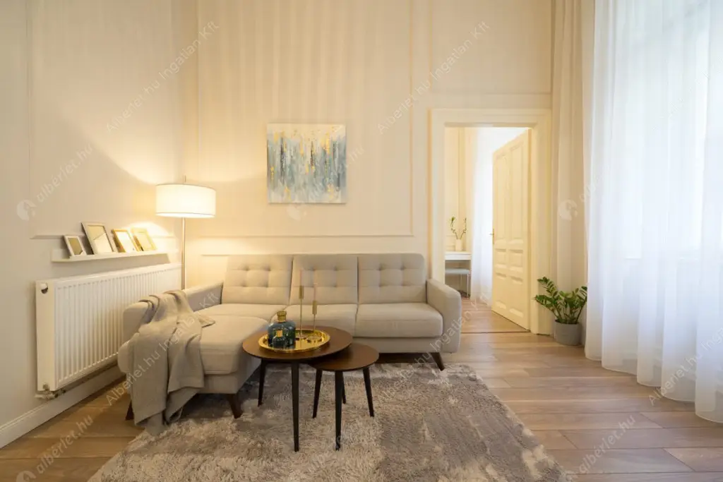 Kiadó albérlet 363000 Ft/hó áron: Budapest, V. kerület  Honvéd utca. Mérete: 54 nm, 2 szobás | Alberlet.hu - 6633379