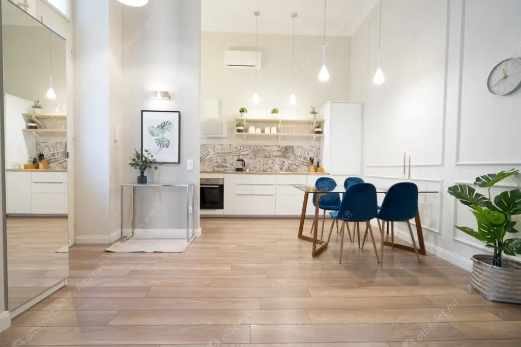 Kiadó albérlet 363000 Ft/hó áron: Budapest, V. kerület  Honvéd utca. Mérete: 54 nm, 2 szobás | Alberlet.hu - 6633389