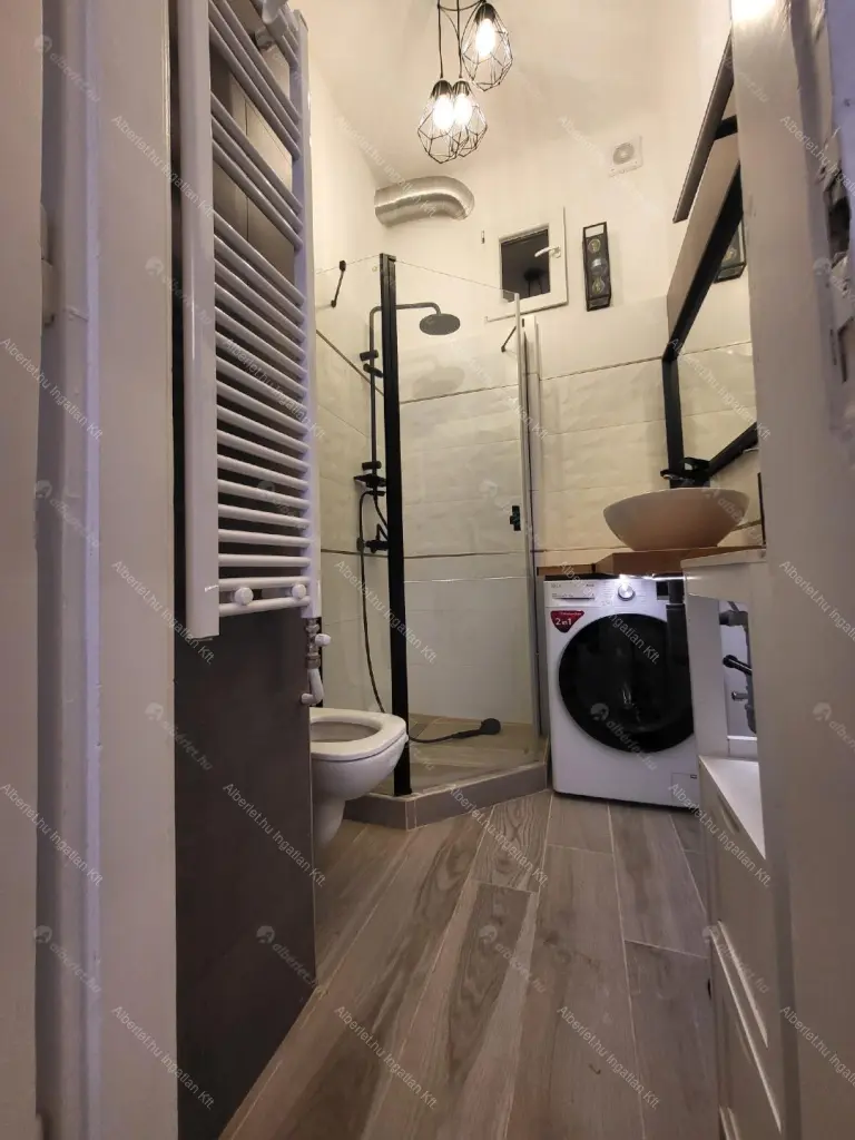 Kiadó albérlet 440000 Ft/hó áron: Budapest, V. kerület  Honvéd utca. Mérete: 60 nm, 2 szobás | Alberlet.hu - 6690861