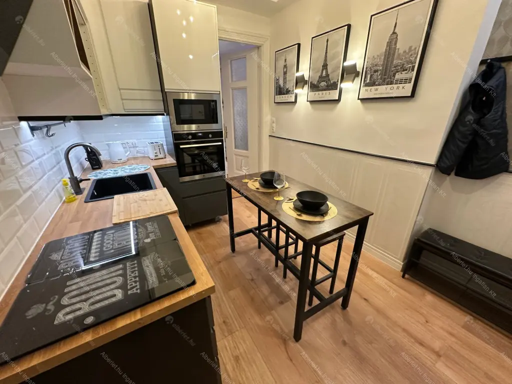 Kiadó albérlet 440000 Ft/hó áron: Budapest, V. kerület  Honvéd utca. Mérete: 60 nm, 2 szobás | Alberlet.hu - 6700714