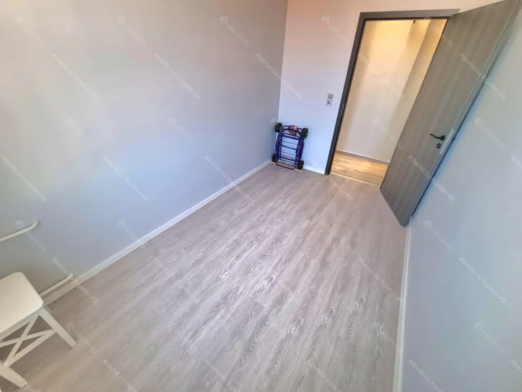 Kiadó albérlet 599000 Ft/hó áron: Budapest, V. kerület  Honvéd utca. Mérete: 72 nm, 3 szobás | Alberlet.hu - 6692148