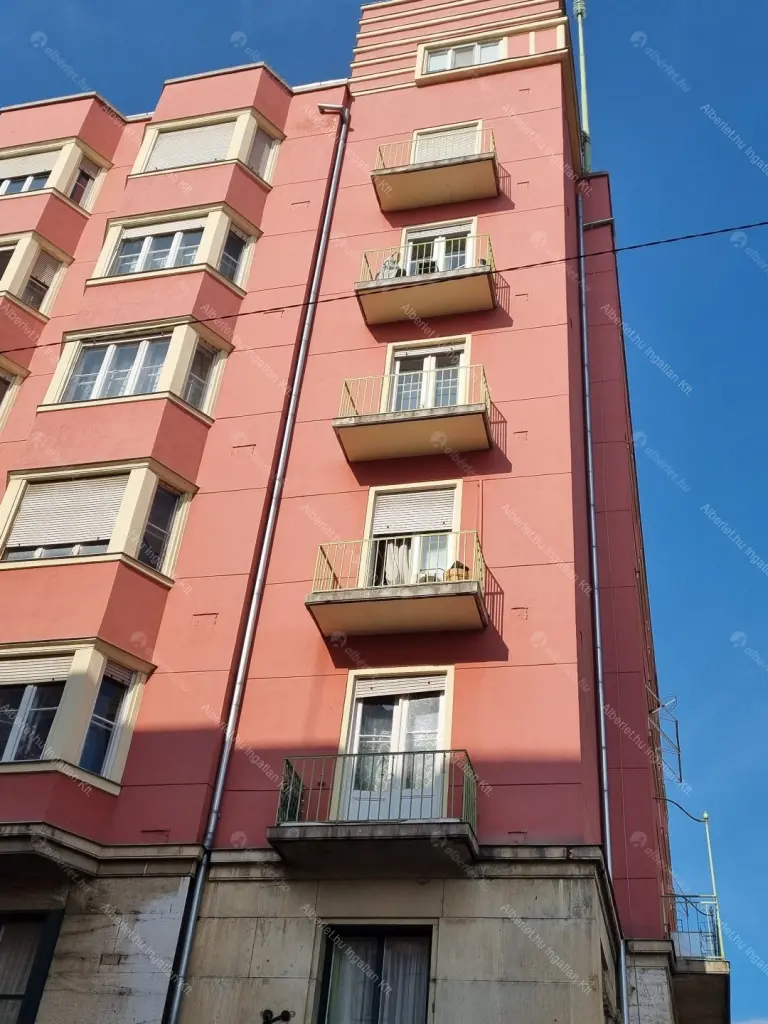 Kiadó albérlet 599000 Ft/hó áron: Budapest, V. kerület  Honvéd utca. Mérete: 72 nm, 3 szobás | Alberlet.hu - 6692160