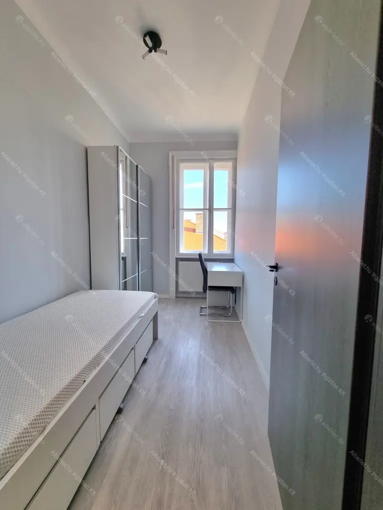 Kiadó albérlet 599000 Ft/hó áron: Budapest, V. kerület  Honvéd utca. Mérete: 72 nm, 3 szobás | Alberlet.hu - 6692513