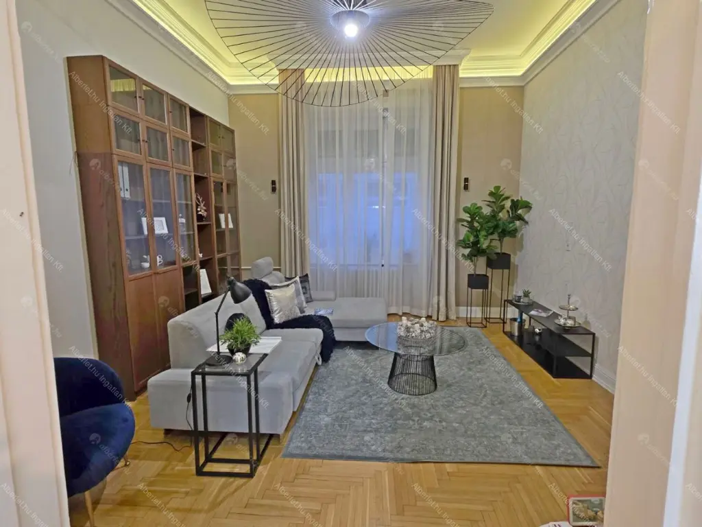 Kiadó albérlet 380000 Ft/hó áron: Budapest, V. kerület  Honvéd utca. Mérete: 75 nm, 2 szobás | Alberlet.hu - 6696956