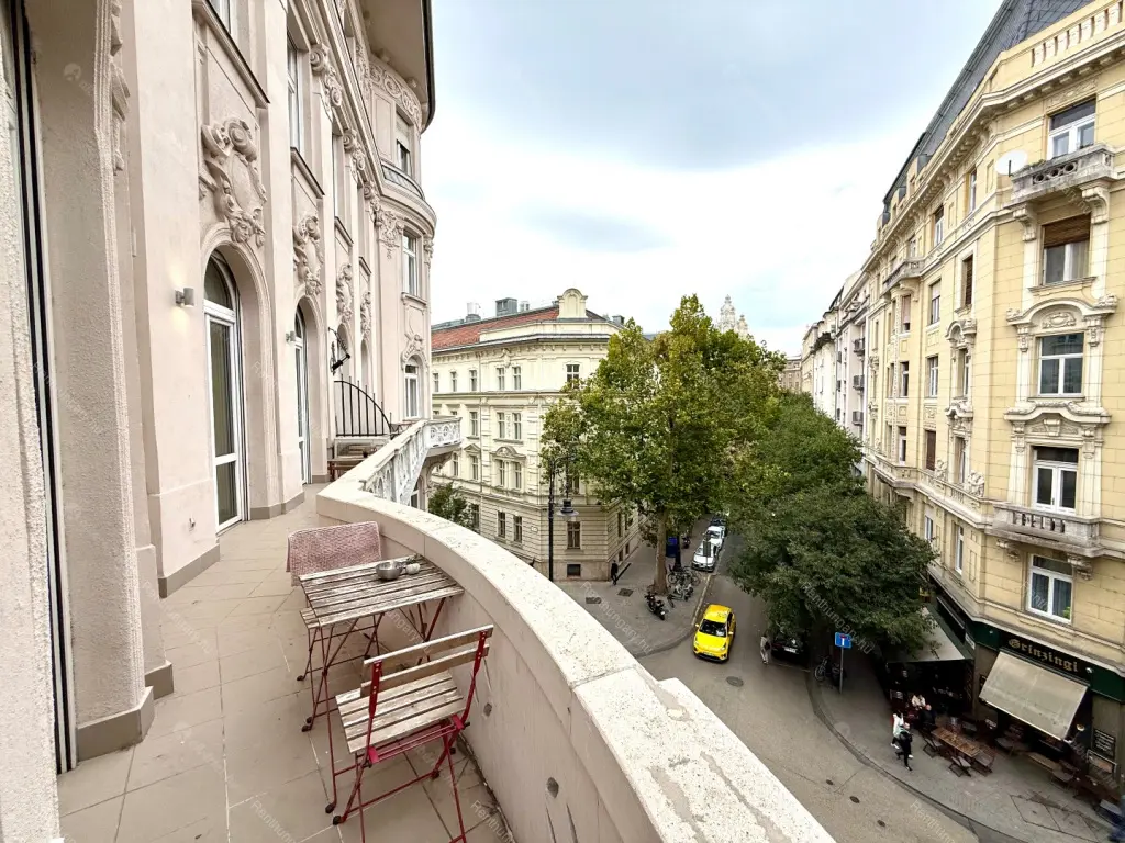 Kiadó albérlet 611000 Ft/hó áron: Budapest, V. kerület  Irányi utca. Mérete: 100 nm, 3 szobás | Alberlet.hu - 6639851