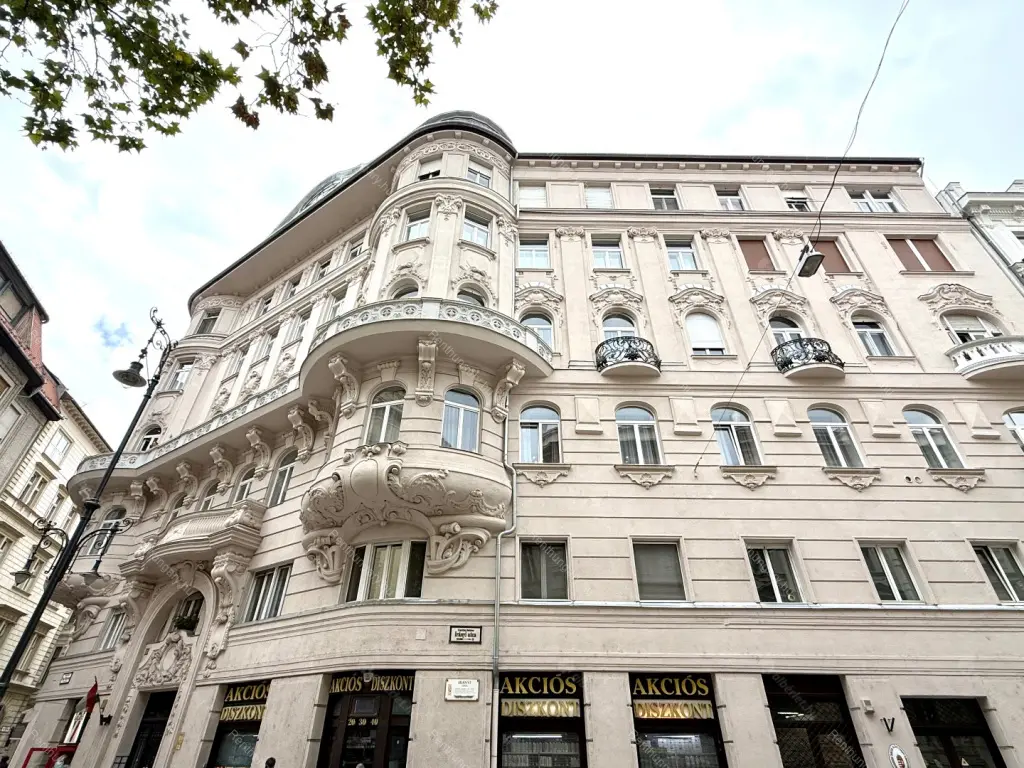 Kiadó albérlet 611000 Ft/hó áron: Budapest, V. kerület  Irányi utca. Mérete: 100 nm, 3 szobás | Alberlet.hu - 6639853