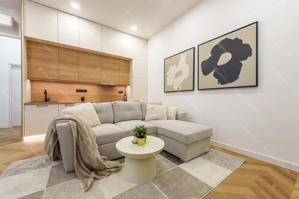 Kiadó albérlet 385000 Ft/hó áron: Budapest, V. kerület  József Attila utca. Mérete: 41 nm, 2 szobás | Alberlet.hu - 6652008