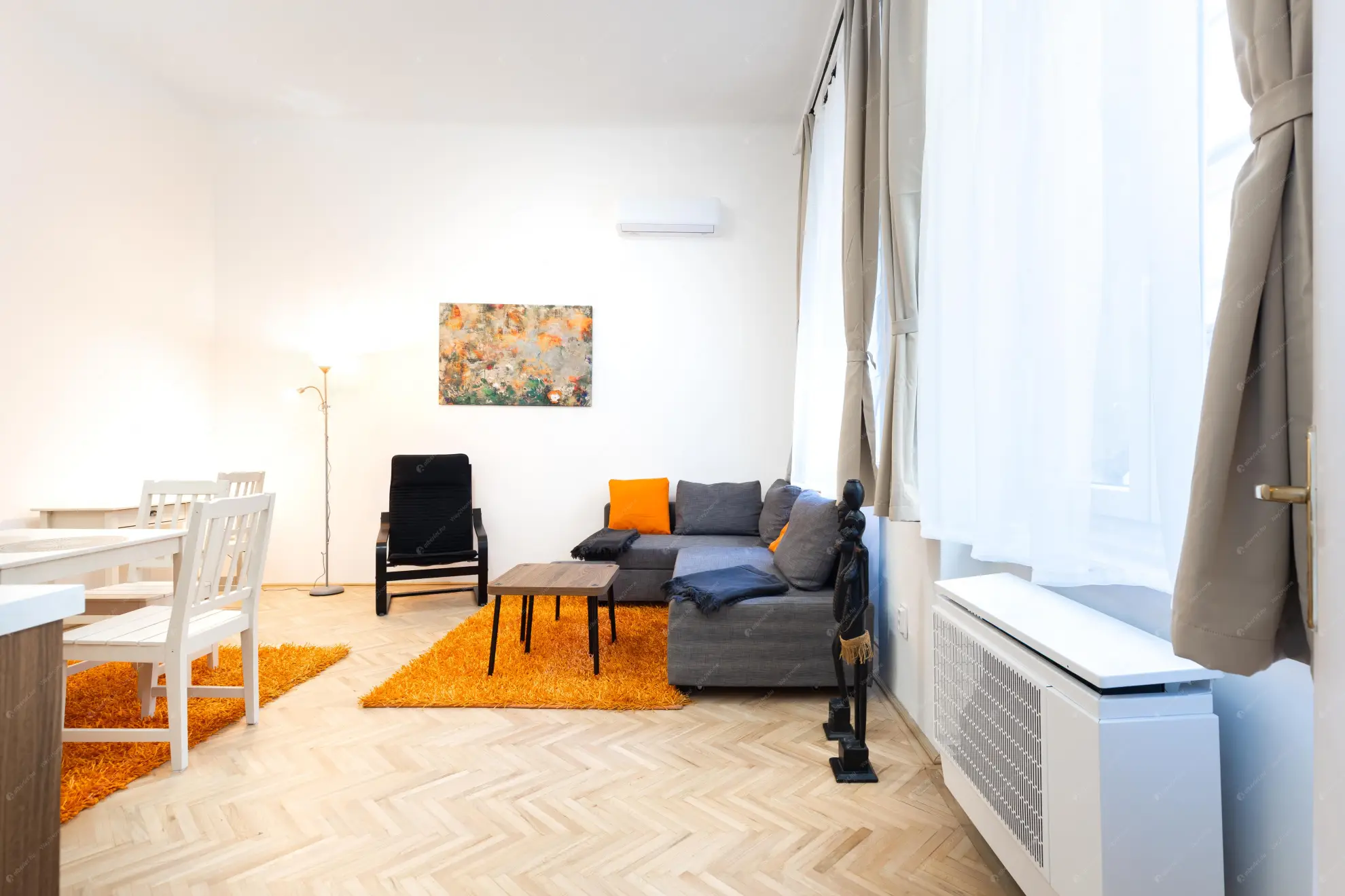 Kiadó albérlet 270000 Ft/hó áron: Budapest, V. kerület  József Attila utca. Mérete: 42 nm, 2 szobás | Alberlet.hu - 6627298